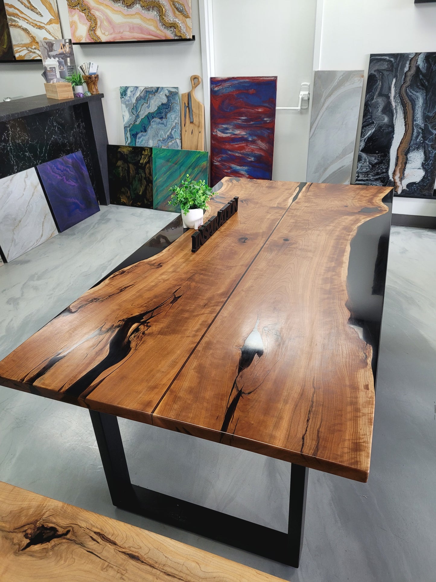 Table en cerisier et epoxy